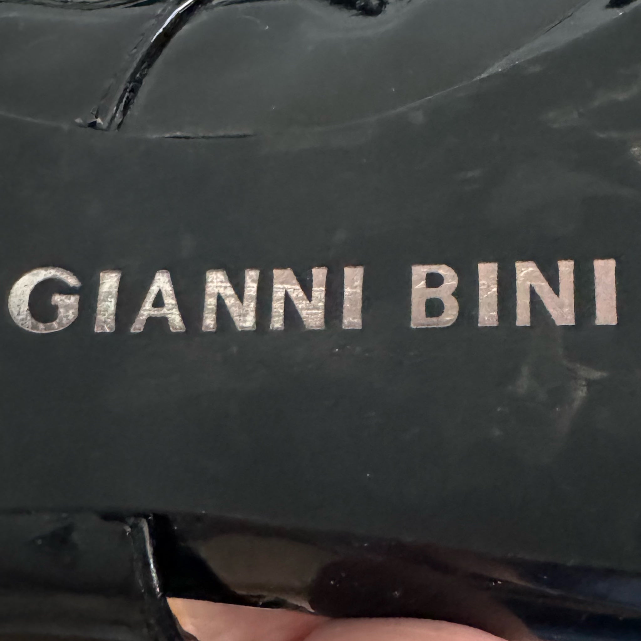 Gianni Bini Genuine Patent Leather Mary Jane Heels Sz 6 Buckle Black Pinup Shoe