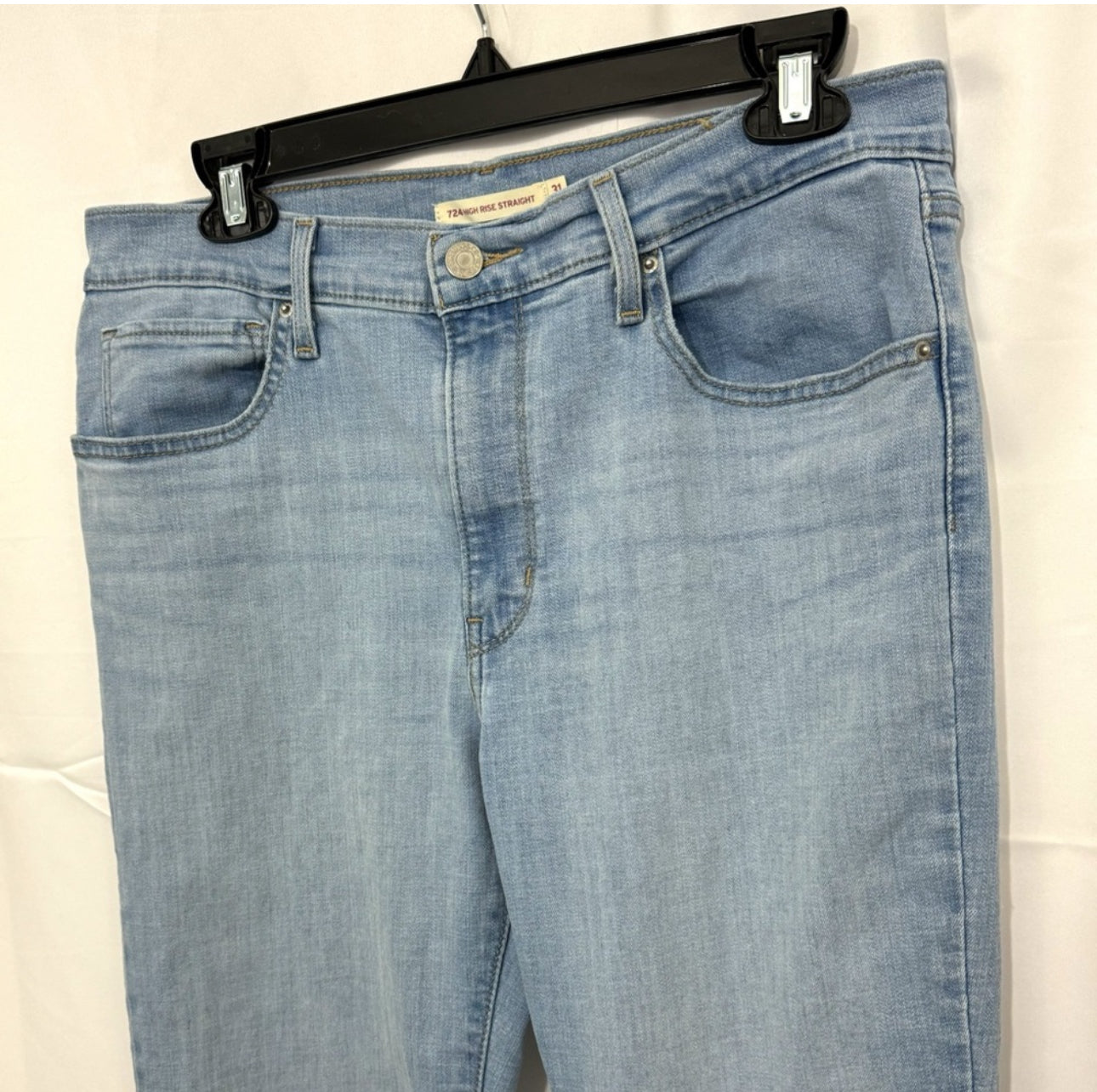 LEVI’S 724 High Rise Straight Jeans Women’s Light Wash Stretch Denim Classic Fit Sz 31