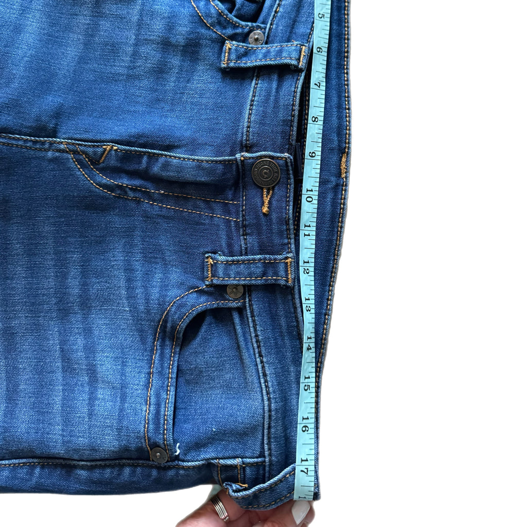 TRUE RELIGION Women’s Billie Straight Jeans Sz 34 Mid Rise 33.5” Inseam Slimming
