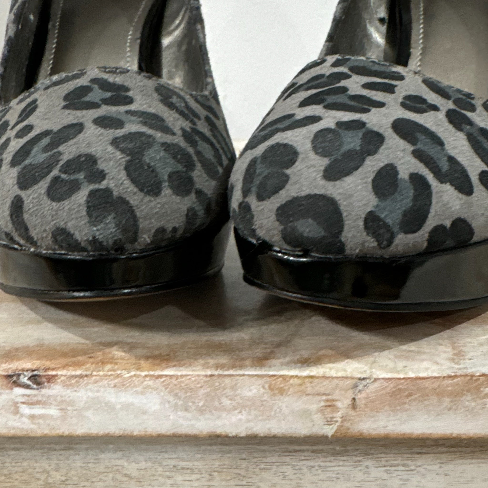 Circa Joan & David Leopard Print Genuine Leather Platform Heels Women’s Sz 6