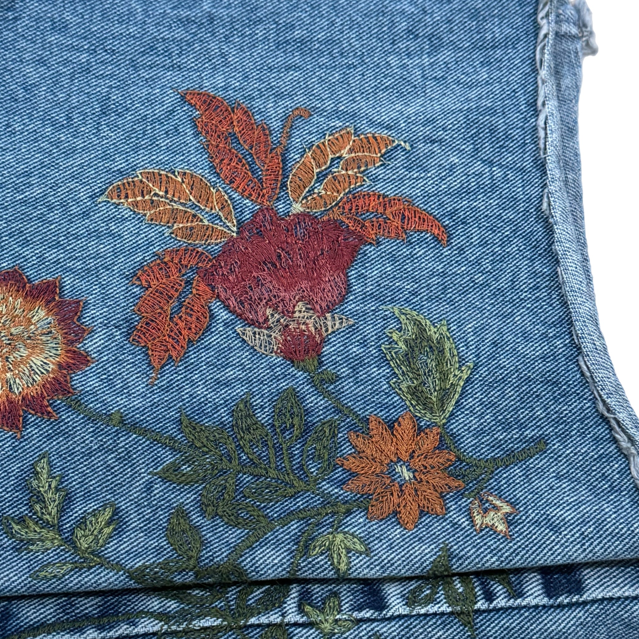 Vintage Venezia Embroidered Bootcut Jean Hippie Boho Flower Women’s Sz 14 Denim