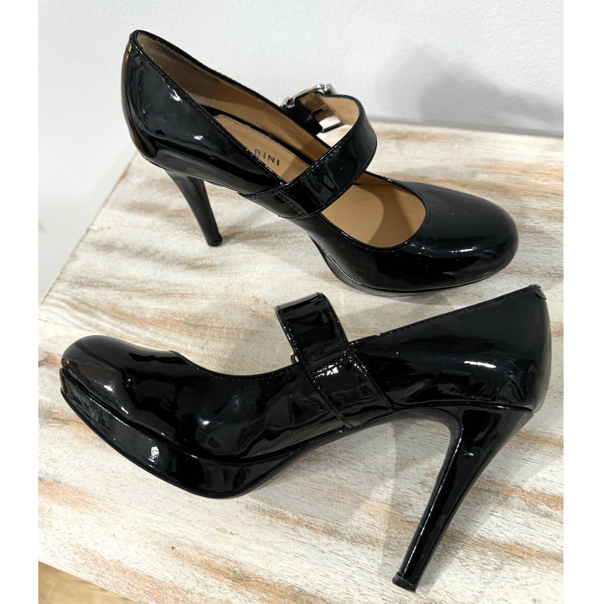 Gianni Bini Genuine Patent Leather Mary Jane Heels Sz 6 Buckle Black Pinup Shoe