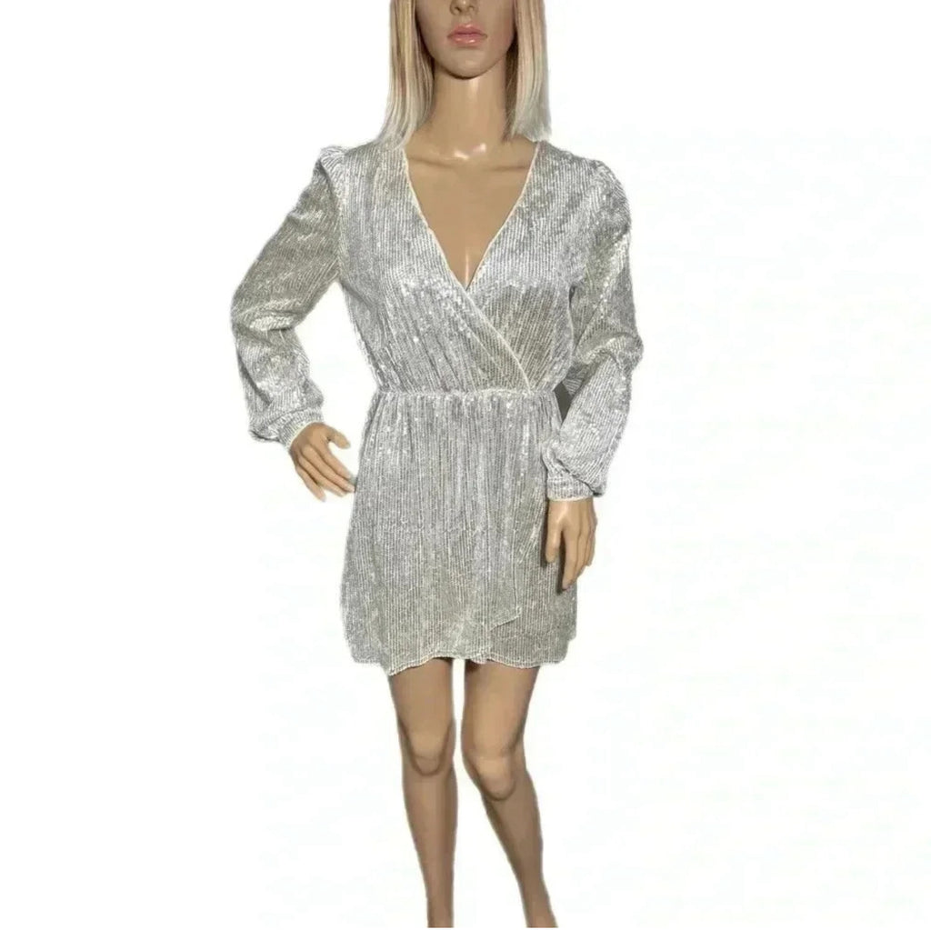AKIRA White Silver Sequin Cocktail Mini Dress Long Sleeve V Neck Sz S