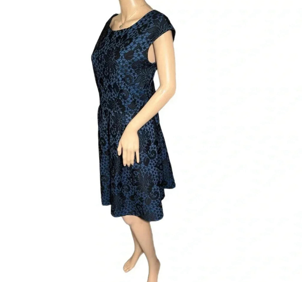 Vintage Neiman Marcus Navy Lace Fit & Flare Cocktail Dress Classic Elegance Sz 10