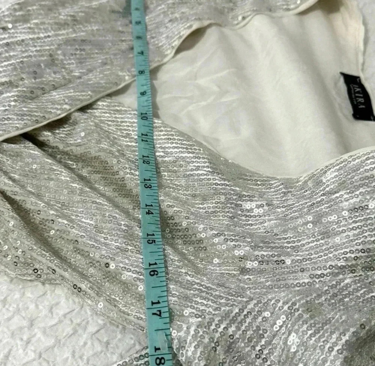 AKIRA White Silver Sequin Cocktail Mini Dress Long Sleeve V Neck Sz S