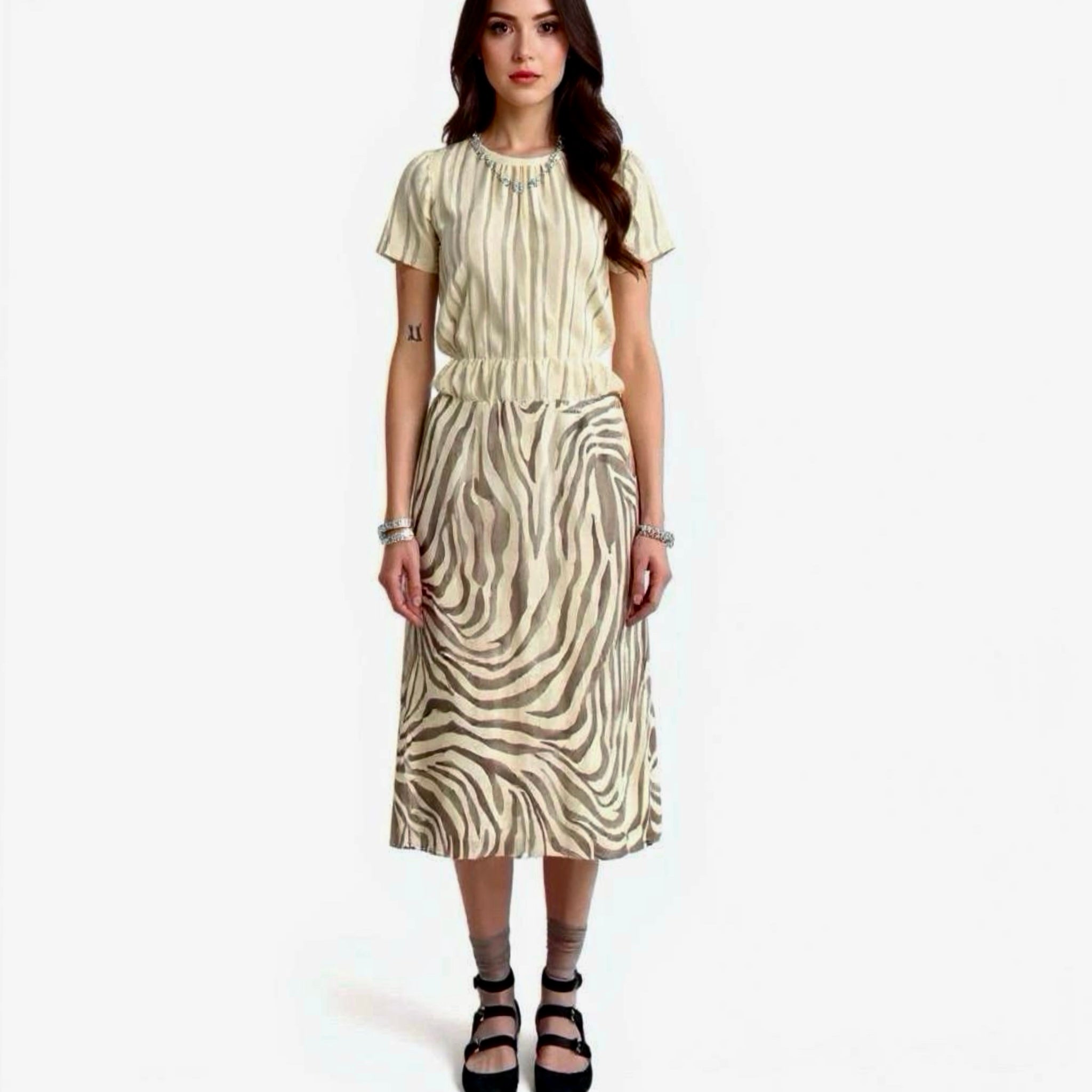 Vintage Y2K BANANA REPUBLIC 100% SILK Circa 2003 Midi Skirt Beige Zebra Mod Sz 8