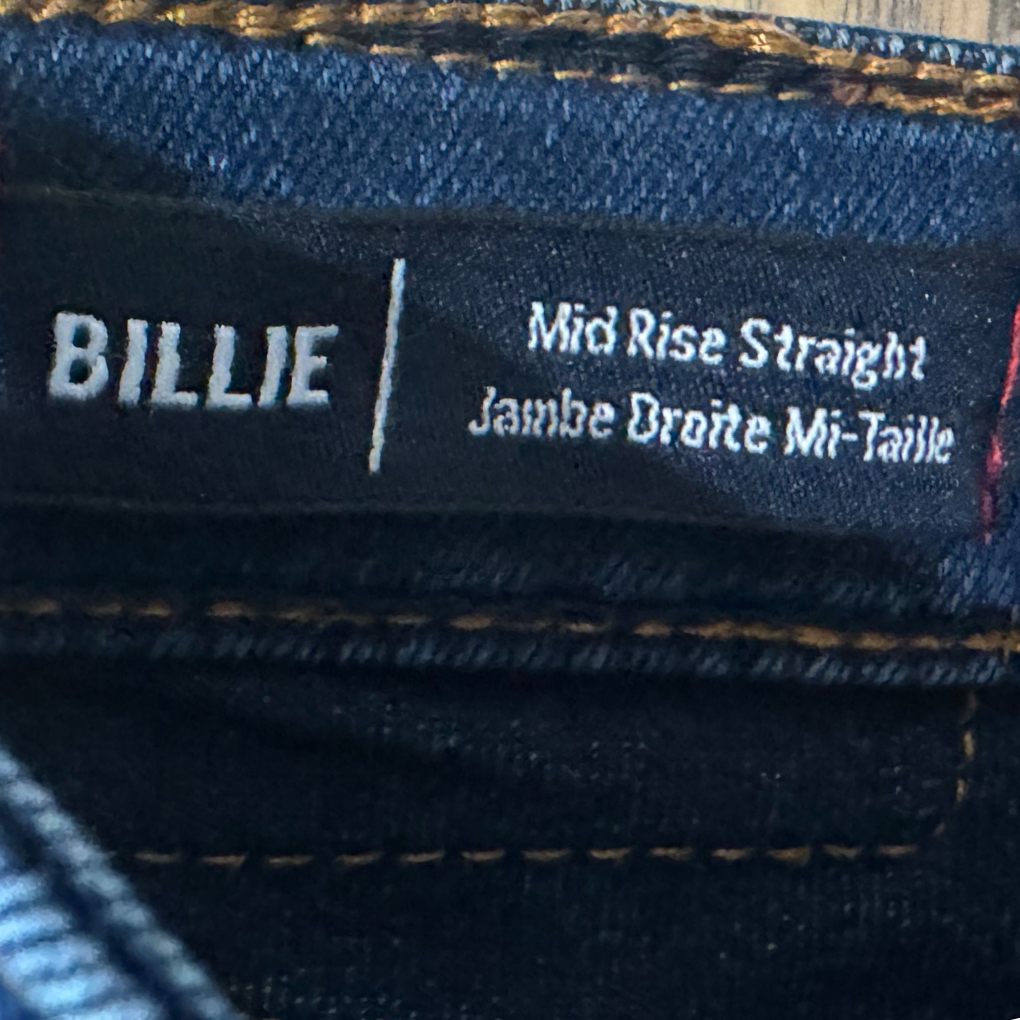 TRUE RELIGION Women’s Billie Straight Jeans Sz 34 Mid Rise 33.5” Inseam Slimming