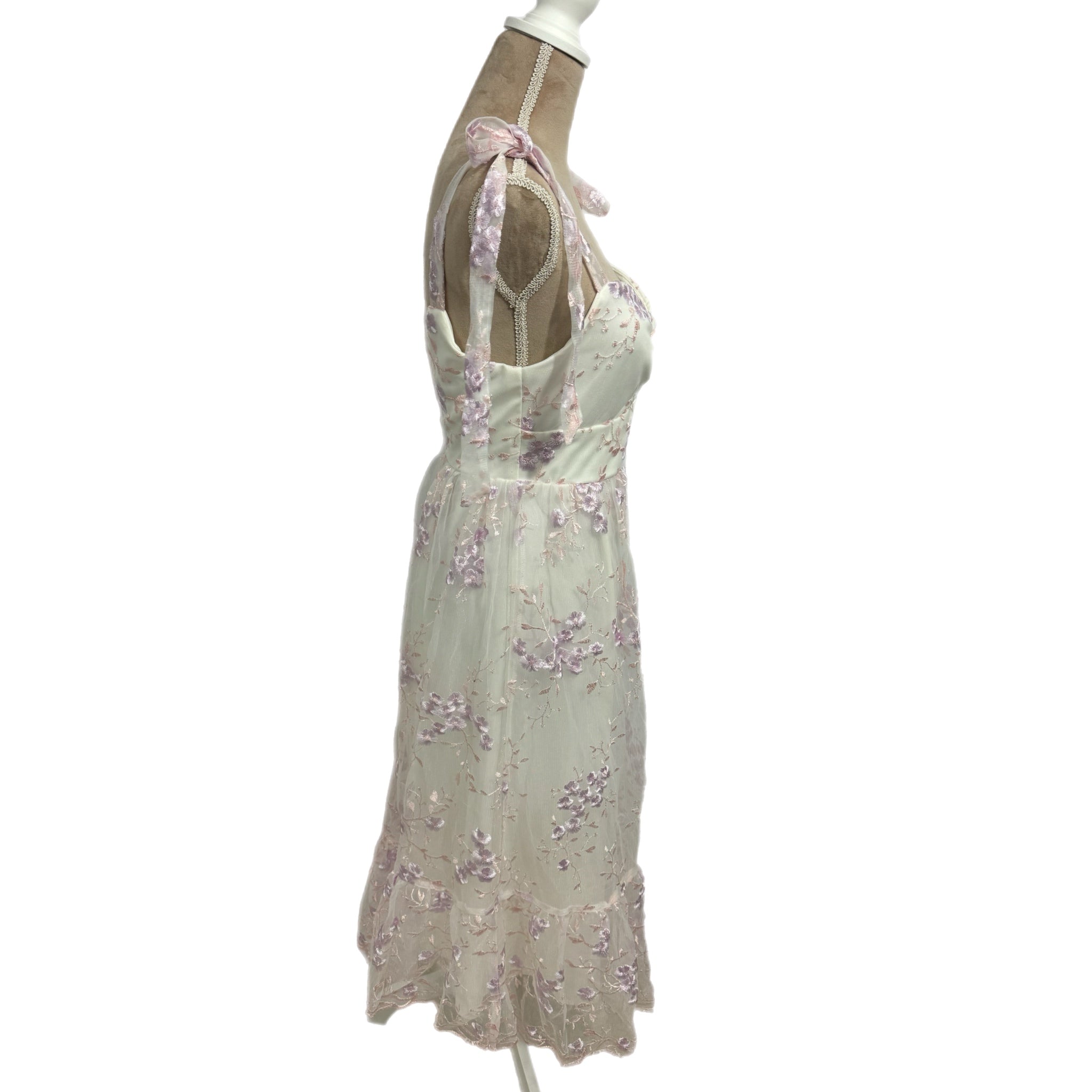 Lulus Romantic Embroidered Tulle Midi Dress White Lilac Floral Womens Sz M NWT