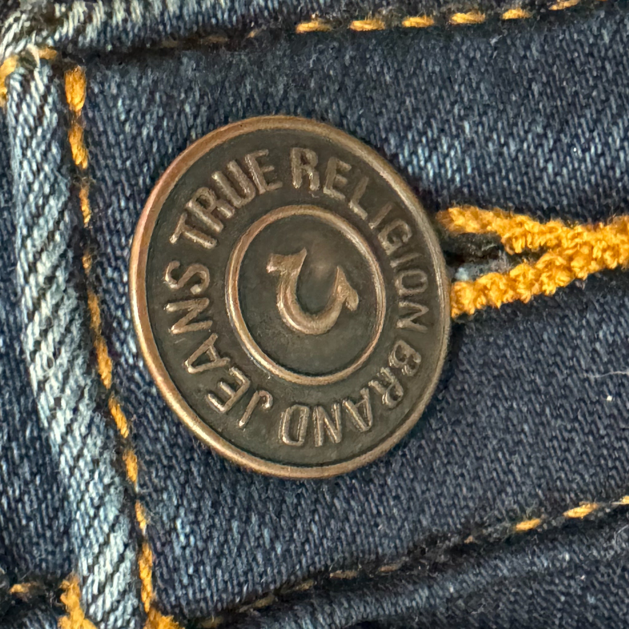 TRUE RELIGION Women’s Billie Straight Jeans Sz 34 Mid Rise 33.5” Inseam Slimming