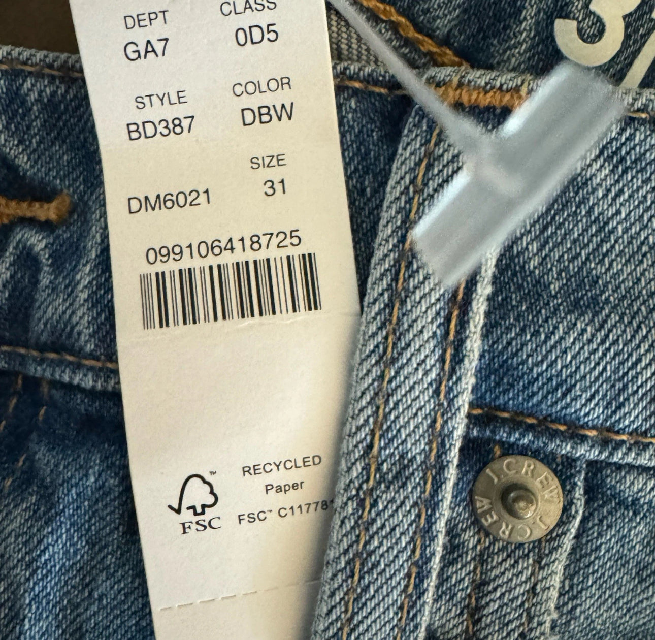 NWT J. Crew Women’s Slim Boyfriend Jeans Straight Leg Light Wash Denim Sz 31