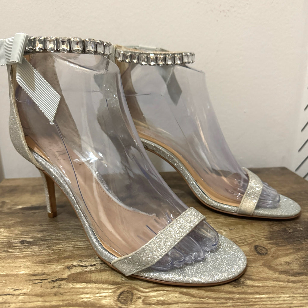 Jewel Badgley Mischka Silver Glitter Ankle Strap Heels Crystal Bow Womens Sz 6.5